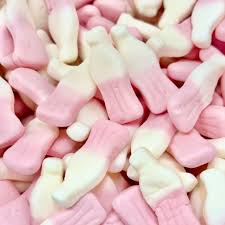 STRAWBERRY MILKSHAKES